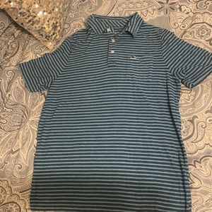 Boys vineyard vines size large